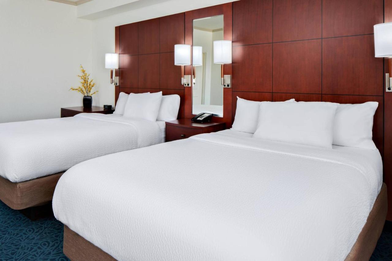 Hotel By Marriott Downtown/the Phelps Cincinnati