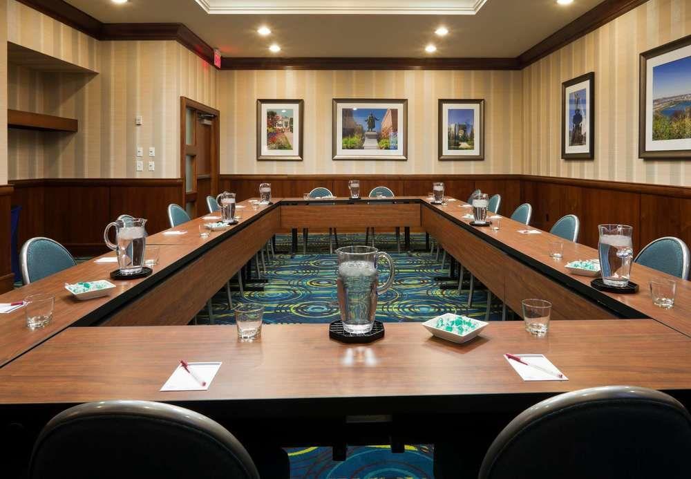 By Marriott Downtown/the Phelps 3* Cincinnati