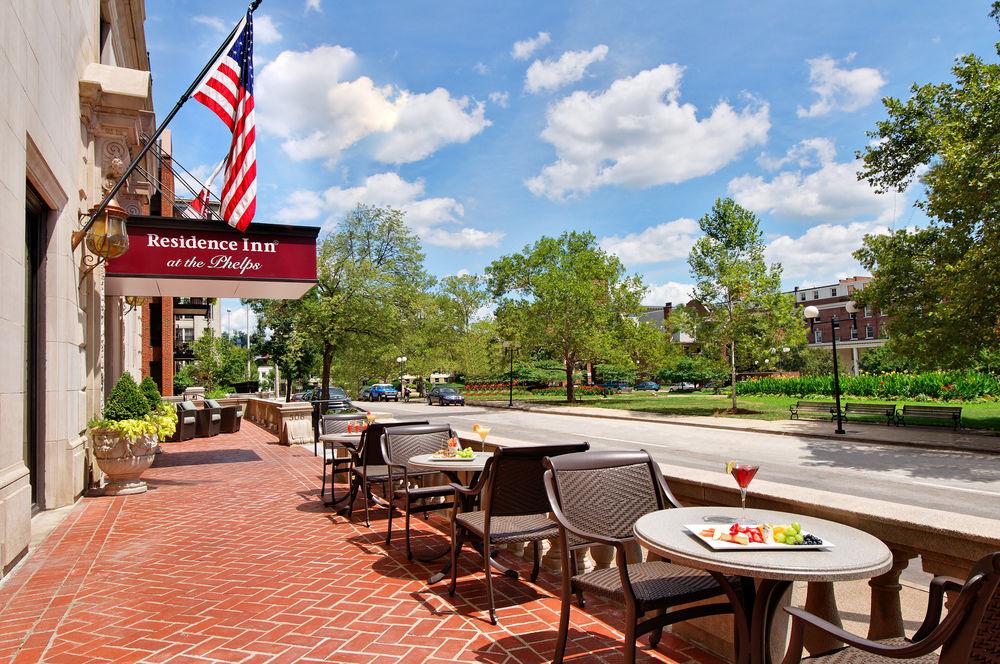 By Marriott Downtown/the Phelps 3* Cincinnati