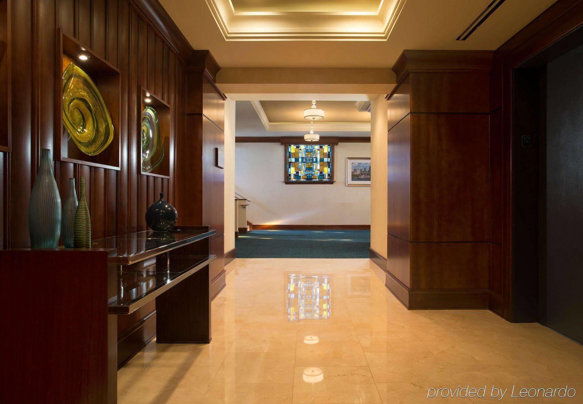 Hotel By Marriott Downtown/the Phelps Cincinnati