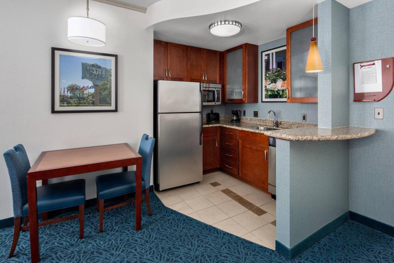 By Marriott Downtown/the Phelps Hotel Cincinnati